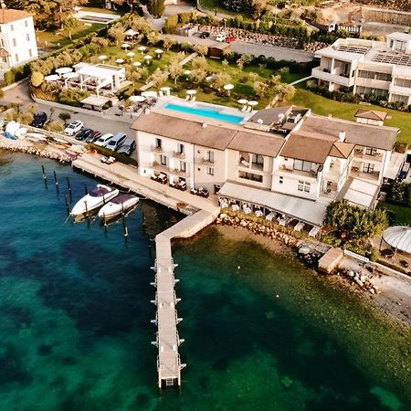 Bella Hotel & Restaurant With Private Dock For Mooring Boats San Felice del Benaco Extérieur photo